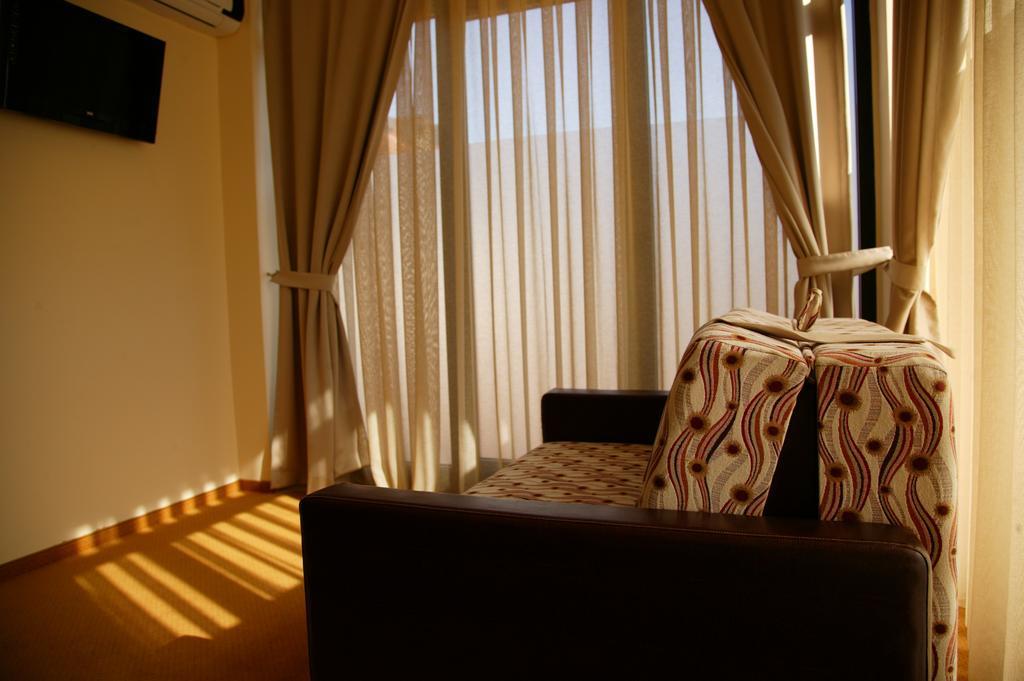 Garni Hotel Contact Belgrad Cameră foto