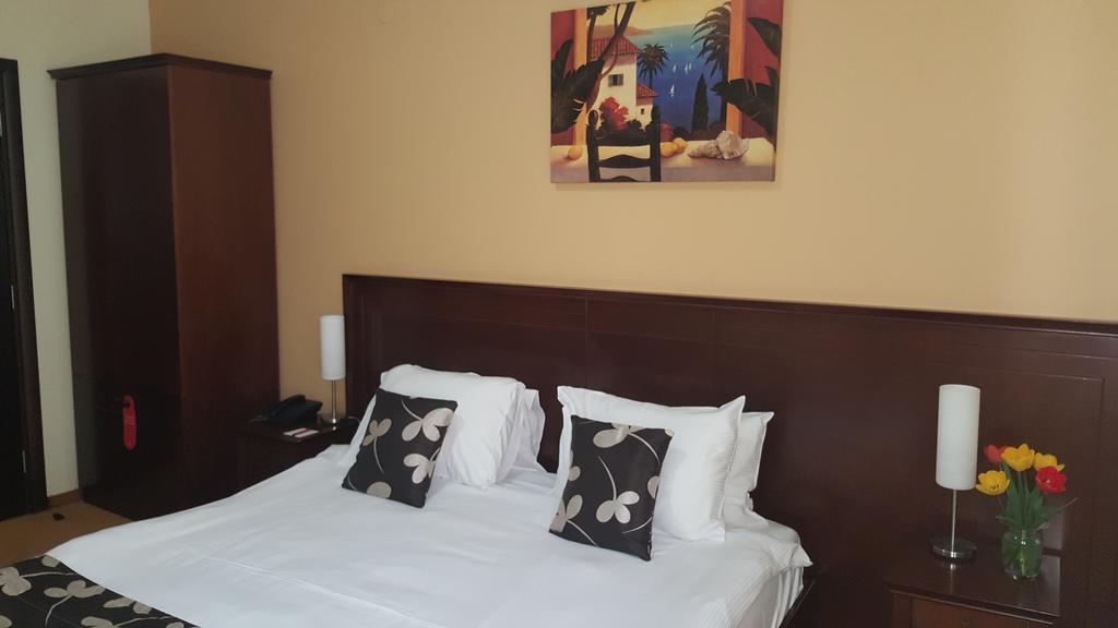Garni Hotel Contact Belgrad Exterior foto