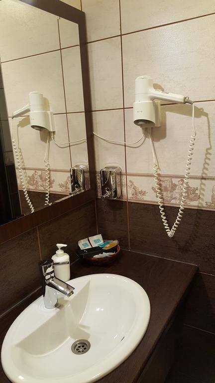 Garni Hotel Contact Belgrad Exterior foto