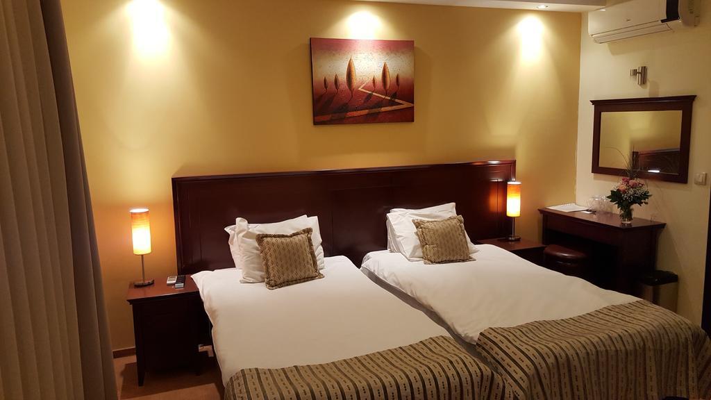 Garni Hotel Contact Belgrad Exterior foto