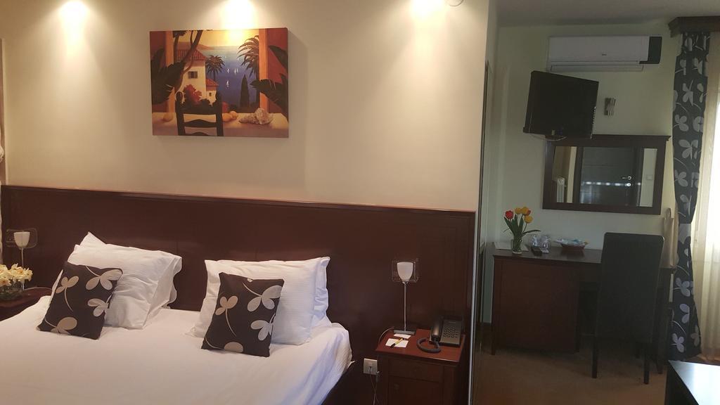 Garni Hotel Contact Belgrad Exterior foto