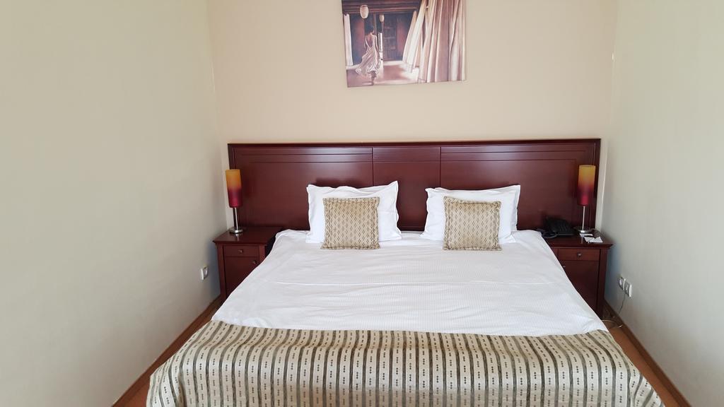Garni Hotel Contact Belgrad Exterior foto